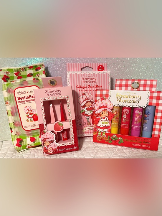Strawberry Shortcake Other - NIB~Strawberry Shortcake Bundle